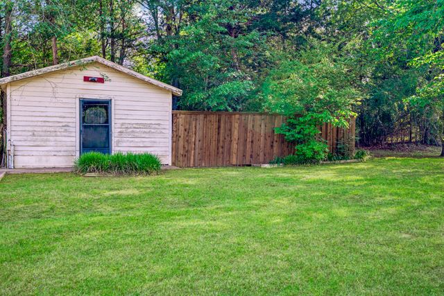4110 Lakeshore Drive, Reno, TX 75462