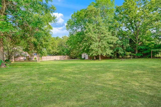 4110 Lakeshore Drive, Reno, TX 75462