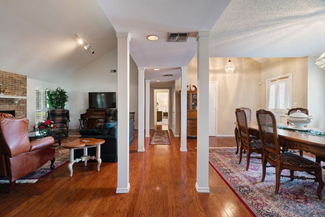 4110 Lakeshore Drive, Reno, TX 75462