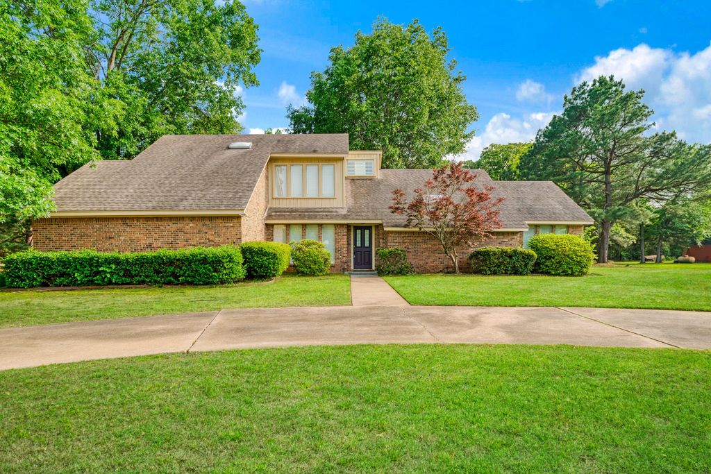 4110 Lakeshore Drive, Reno, TX 75462