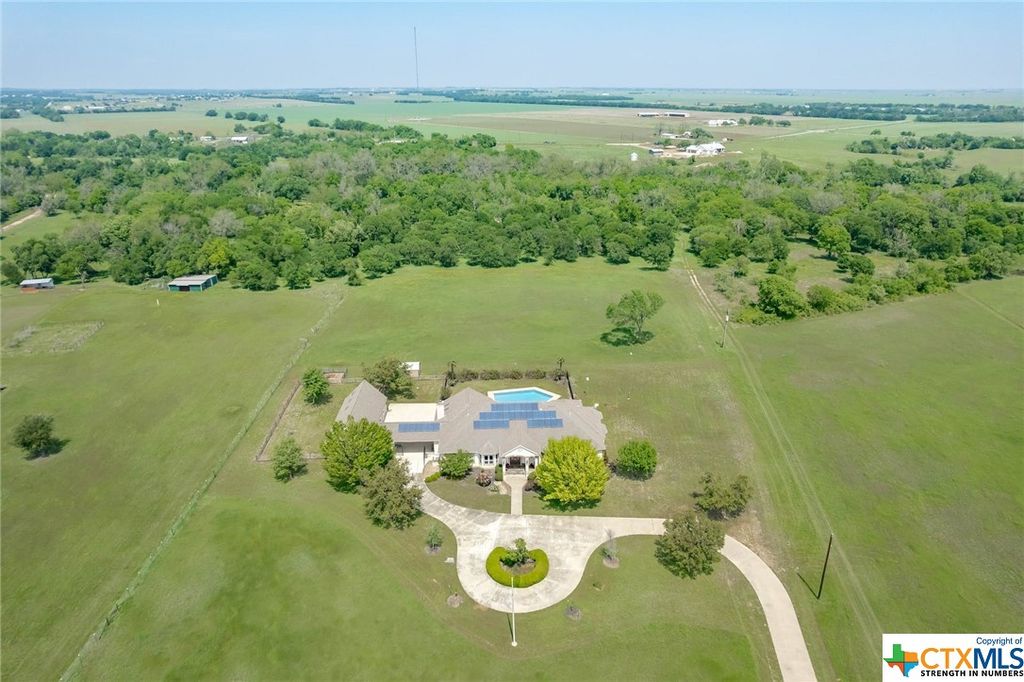 194 Gabriel Meadows Drive, Hutto, TX 78634