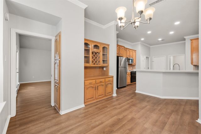 412 Springhill Court, Burleson, TX 76028