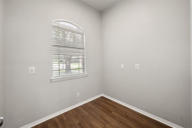 412 Springhill Court, Burleson, TX 76028