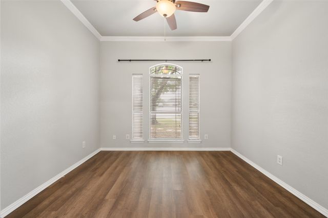 412 Springhill Court, Burleson, TX 76028