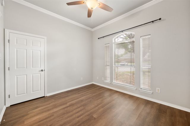 412 Springhill Court, Burleson, TX 76028