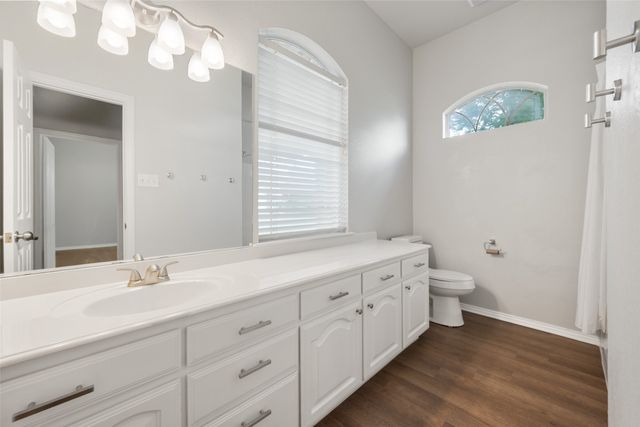 412 Springhill Court, Burleson, TX 76028