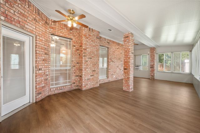 412 Springhill Court, Burleson, TX 76028