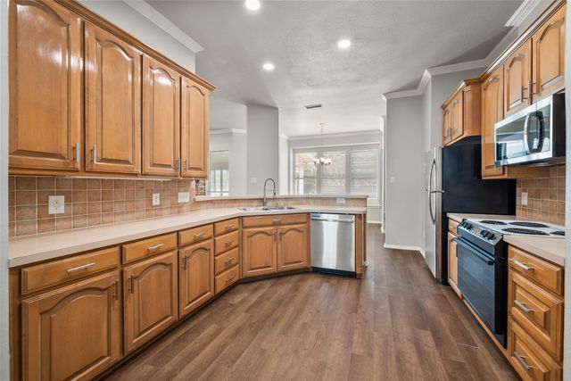 412 Springhill Court, Burleson, TX 76028
