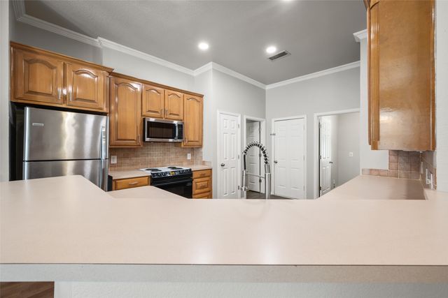 412 Springhill Court, Burleson, TX 76028