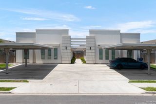 3808 Bella Costa Drive, Weslaco, TX 78596