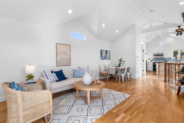 121 Anchorage Avenue, Santa Cruz, CA 95062