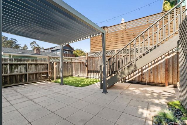121 Anchorage Avenue, Santa Cruz, CA 95062