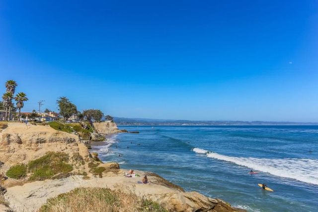 121 Anchorage Avenue, Santa Cruz, CA 95062