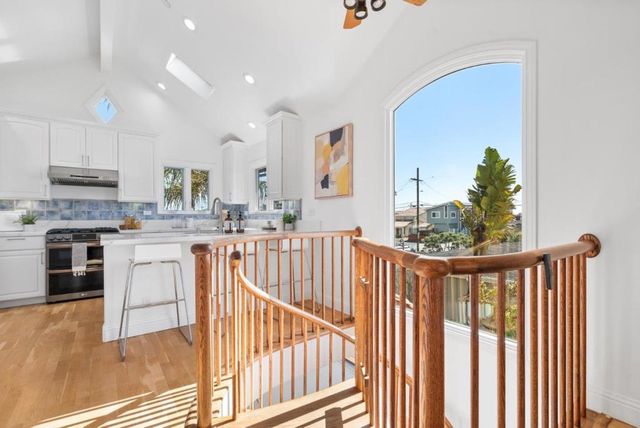 121 Anchorage Avenue, Santa Cruz, CA 95062