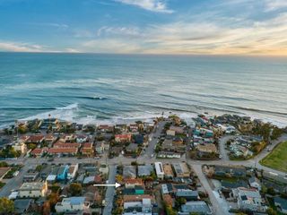 121 Anchorage Avenue, Santa Cruz, CA 95062