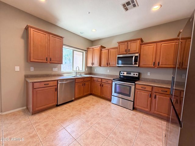 1565 E HOPKINS Road, Gilbert, AZ 85295