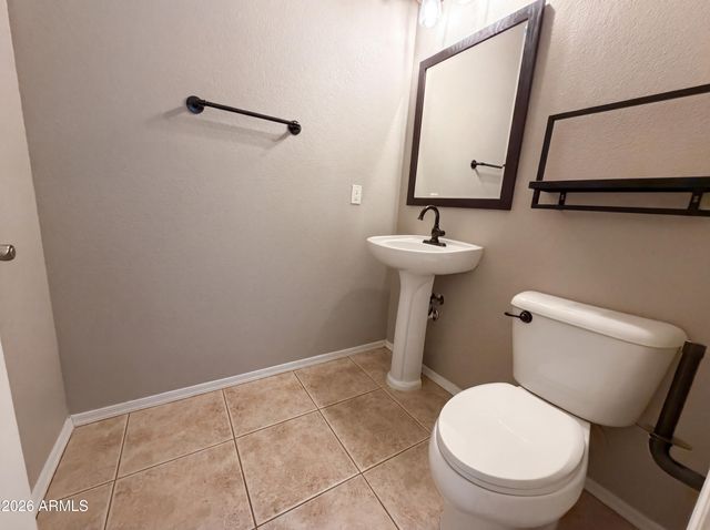 1565 E HOPKINS Road, Gilbert, AZ 85295