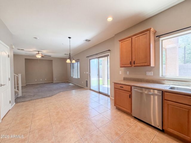 1565 E HOPKINS Road, Gilbert, AZ 85295
