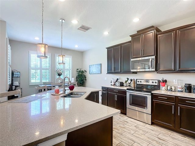 4744 WANDERING WAY, Wesley Chapel, FL 33544