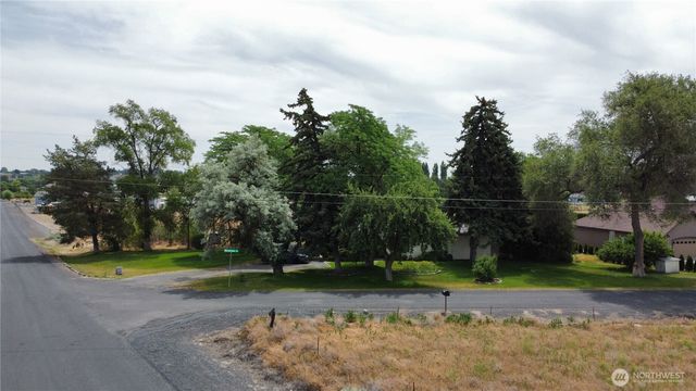 4477 Wenatchee Drive NE, Moses Lake, WA 98837