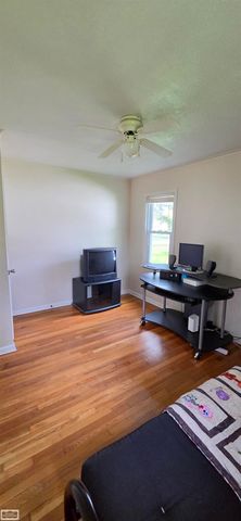 1589 Hampton Drive, Mount Clemens, MI 48043