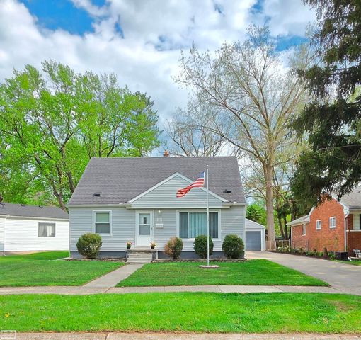1589 Hampton Drive, Mount Clemens, MI 48043