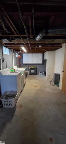 1589 Hampton Drive, Mount Clemens, MI 48043
