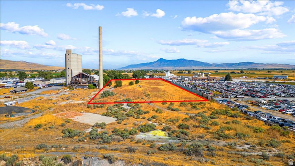 Image 16 of property listing at 980 E FACTORY, Garland, UT 84312
