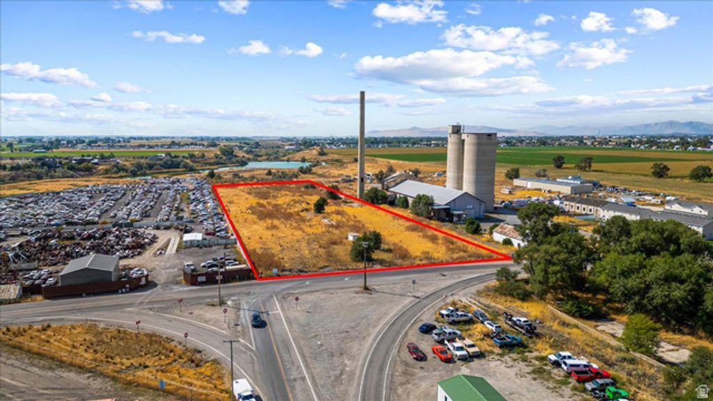 Image 20 of property listing at 980 E FACTORY, Garland, UT 84312
