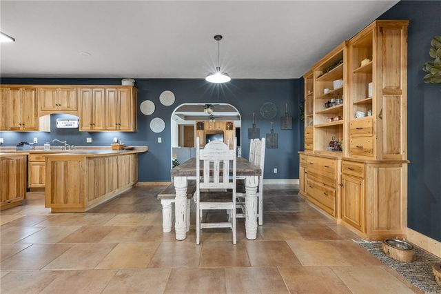 6403 N Parliament Drive, Harrison, AR 72601