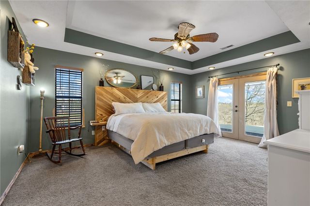 6403 N Parliament Drive, Harrison, AR 72601