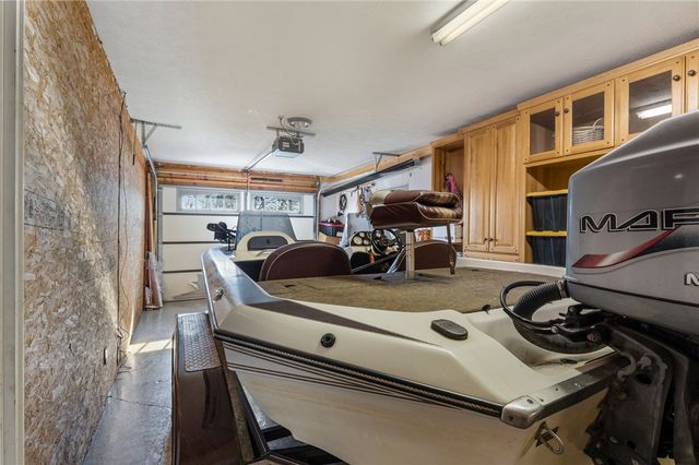 6403 N Parliament Drive, Harrison, AR 72601