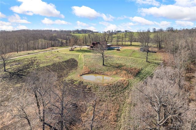 6403 N Parliament Drive, Harrison, AR 72601