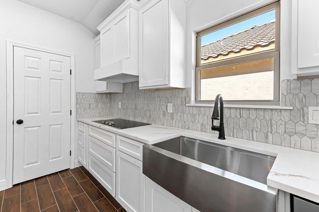 30108 Hacienda LN, Georgetown, TX 78628
