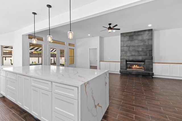 30108 Hacienda LN, Georgetown, TX 78628