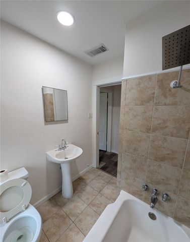 4110 Ella Boulevard, Houston, TX 77018