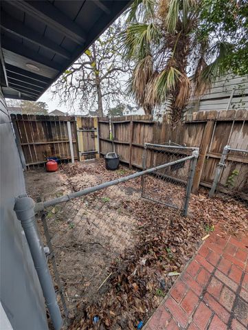 4110 Ella Boulevard, Houston, TX 77018