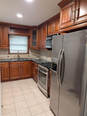 4110 Ella Boulevard, Houston, TX 77018