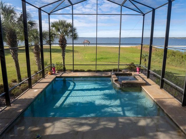 12757 SE 143RD AVENUE, Ocklawaha, FL 32179
