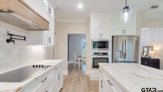 16265 Eagle Lane, Lindale, TX 75771