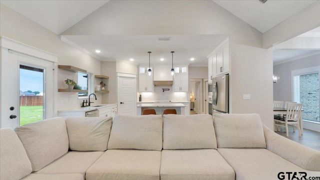 16265 Eagle Lane, Lindale, TX 75771
