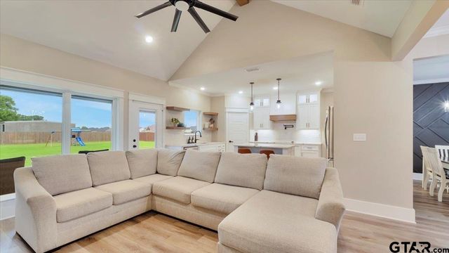 16265 Eagle Lane, Lindale, TX 75771