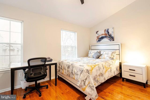 6932 STORCH CIR, Lanham, MD 20706