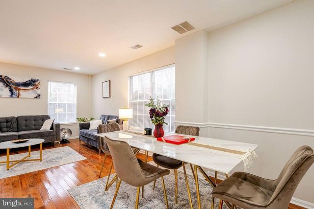 6932 STORCH CIR, Lanham, MD 20706