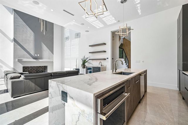 8103 N RIVER SHORE DRIVE, Tampa, FL 33604