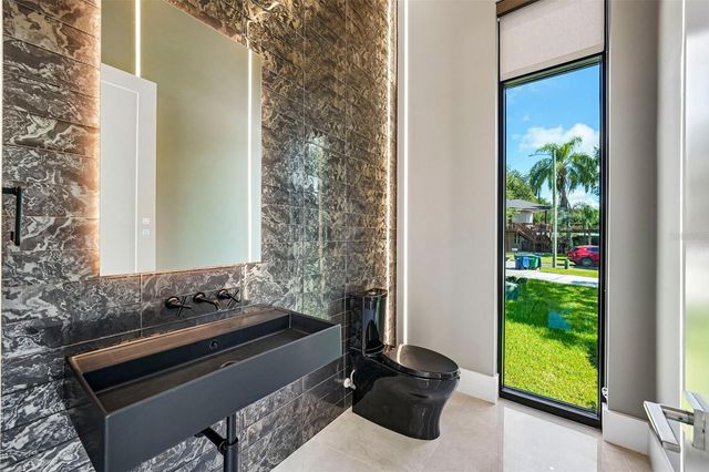 8103 N RIVER SHORE DRIVE, Tampa, FL 33604