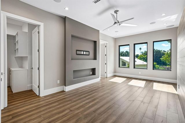8103 N RIVER SHORE DRIVE, Tampa, FL 33604