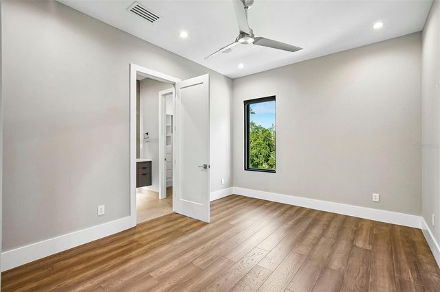 8103 N RIVER SHORE DRIVE, Tampa, FL 33604