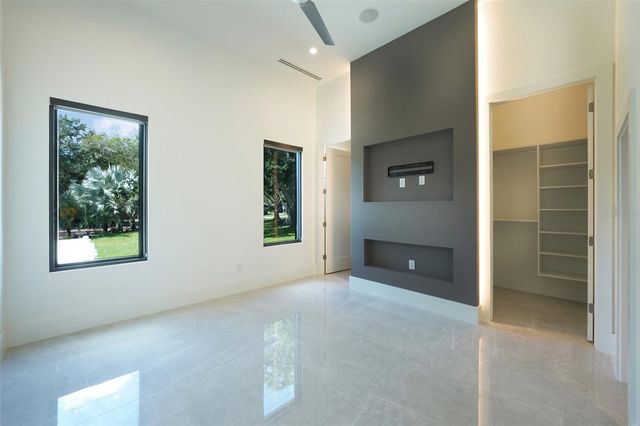 8103 N RIVER SHORE DRIVE, Tampa, FL 33604