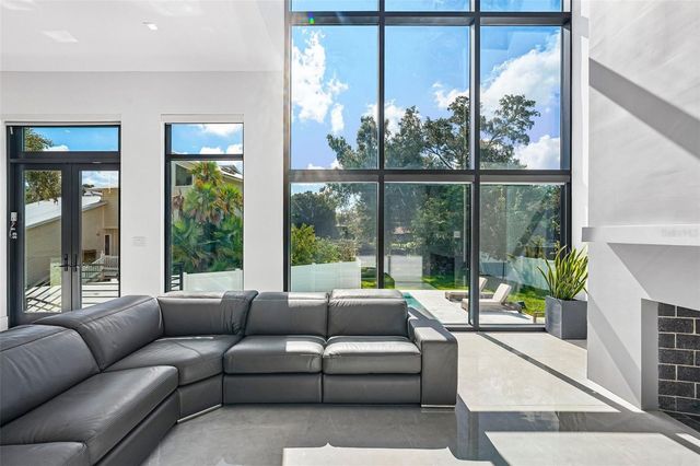 8103 N RIVER SHORE DRIVE, Tampa, FL 33604